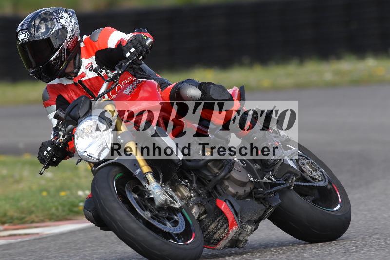 Archiv-2025/05 14.04.2025 Plüss Moto Sport ADR/Freies Fahren/1